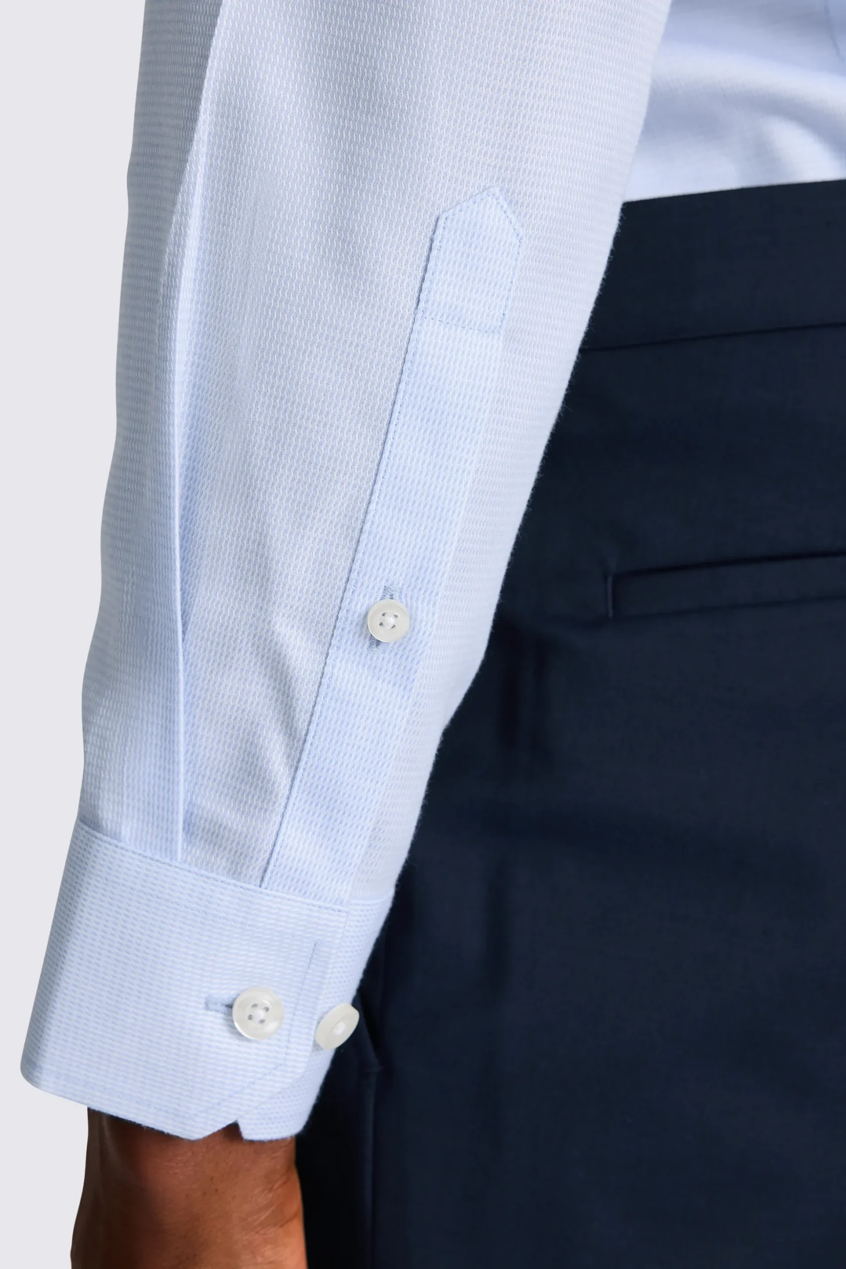 Slim Fit Sky Dobby Non-Iron Shirt